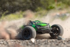 ARA8608V6-T3-Action-21_ymiksn