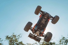 Arrma_KRATON_6S_BLX_4X4_Speed_Monster_Truck-4