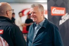 Carrera-Racing-Night_ARTVEL-STUDIOS_Roger-Kettler_Director-Marketing