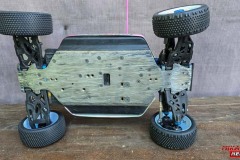 Chassisfokus-Asso-RC8B41e-Aaron-Roenick-0007