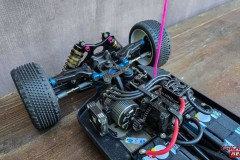 Chassisfokus-Asso-RC8B41e-Aaron-Roenick-0018