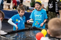 23.04.2023, Intermodellbau 2023, Halle 3, nauticus e.V. - Dachverband für Schiffsmodellbau, Kinderaktion, Boote bauen