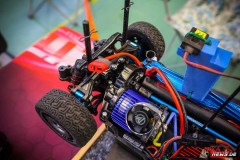 1_Chassisfokus_Schwarz_Tamiya_TT02_0004