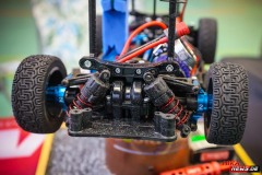 1_Chassisfokus_Schwarz_Tamiya_TT02_0007