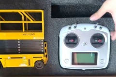 Scheren-Hebebuehne-XG1212HD-mit-Hydraulik-aus-Metall-RTR-S-Frog-1