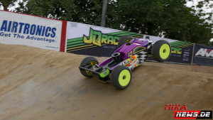 Losi_tlr04005-action-068