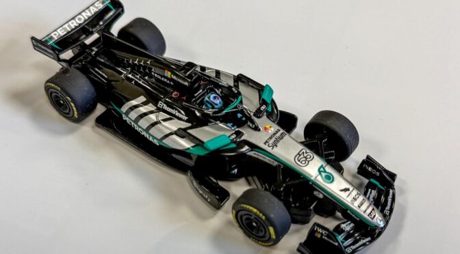 Carrera zeigt ersten Mercedes F1 Hybrid